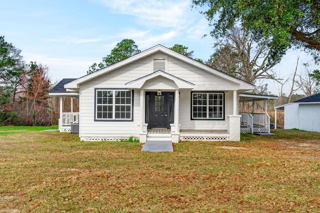 3 Jimmy Reyer Rd., Poplarville, MS 39470