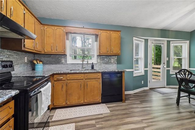 2580 Suncrest Court, Buford, GA 30519