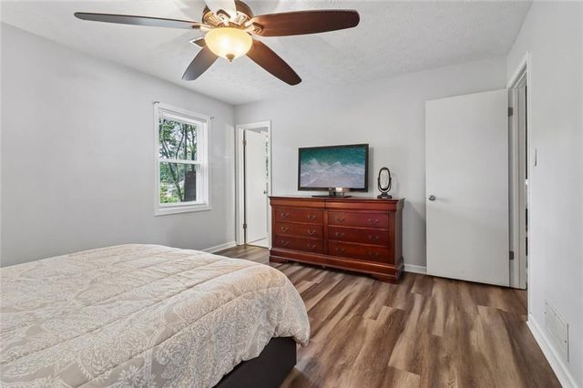 2580 Suncrest Court, Buford, GA 30519