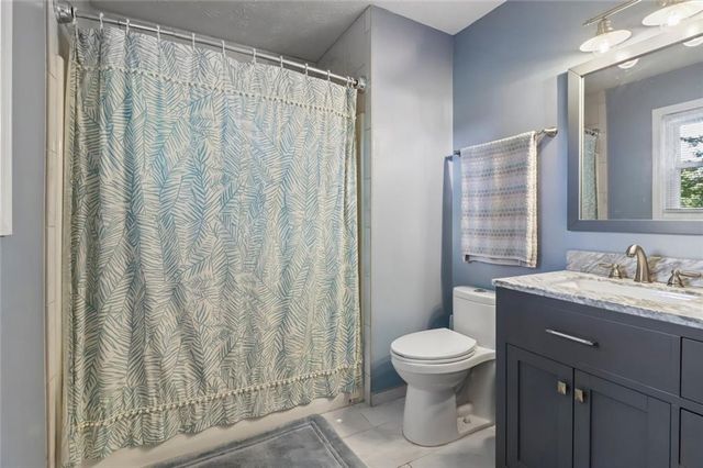 2580 Suncrest Court, Buford, GA 30519