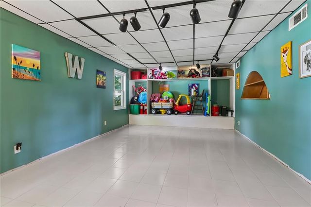 2580 Suncrest Court, Buford, GA 30519