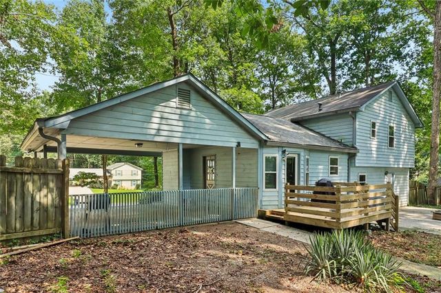 2580 Suncrest Court, Buford, GA 30519