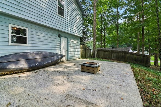 2580 Suncrest Court, Buford, GA 30519