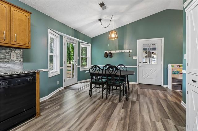 2580 Suncrest Court, Buford, GA 30519