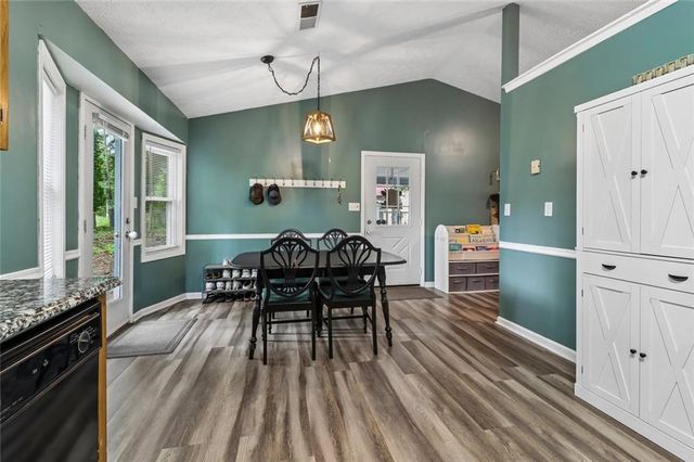 2580 Suncrest Court, Buford, GA 30519