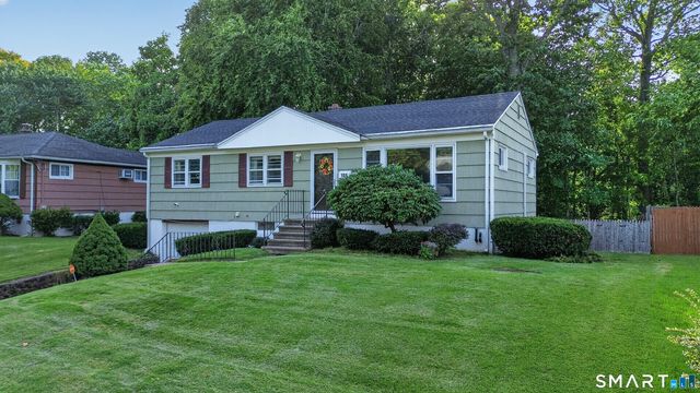 101 Beatrice Drive, West Haven, CT 06516