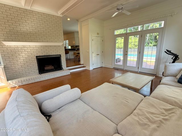 12400 Old Farm Circle, Laurinburg, NC 28352