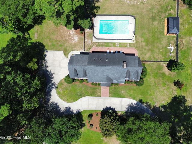 12400 Old Farm Circle, Laurinburg, NC 28352