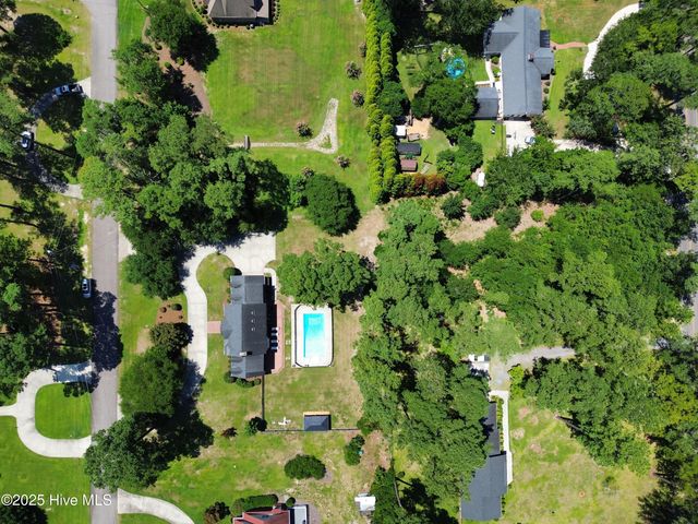 12400 Old Farm Circle, Laurinburg, NC 28352