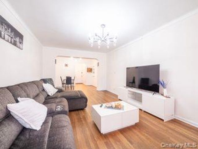 99-31 64th Avenue D16, Rego Park, NY 11374