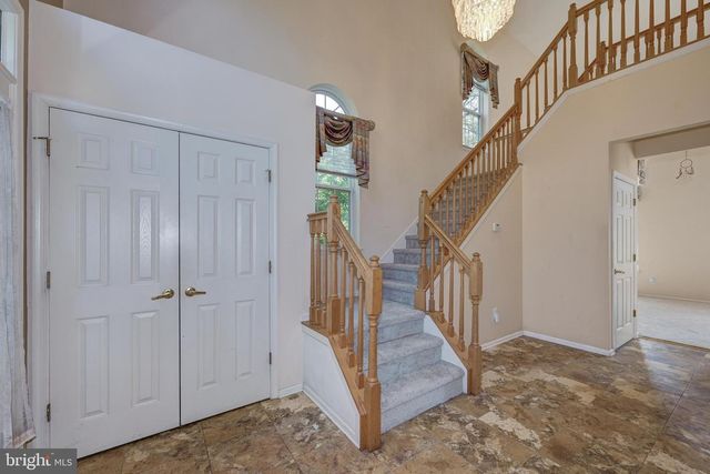 1 MALLARD DR, Mount Laurel, NJ 08054