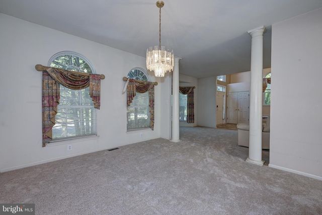 1 MALLARD DR, Mount Laurel, NJ 08054