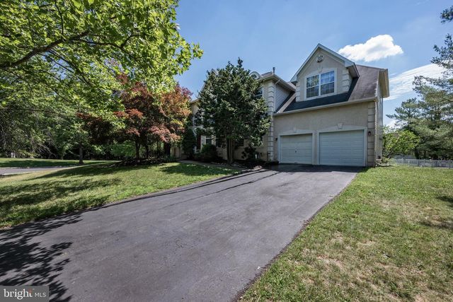 1 MALLARD DR, Mount Laurel, NJ 08054