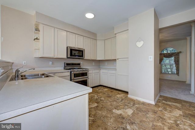 1 MALLARD DR, Mount Laurel, NJ 08054
