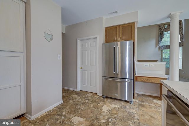 1 MALLARD DR, Mount Laurel, NJ 08054