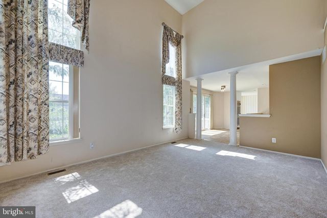 1 MALLARD DR, Mount Laurel, NJ 08054
