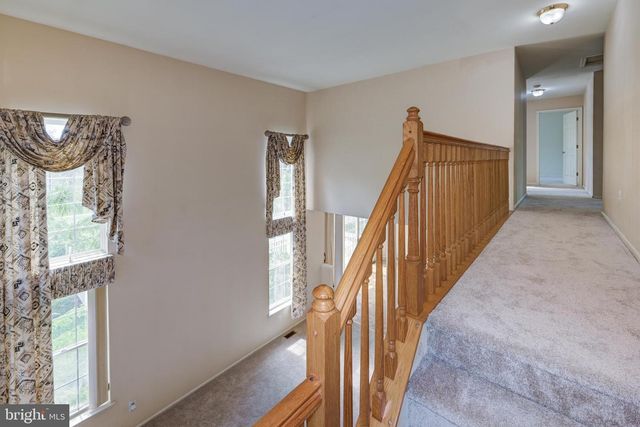 1 MALLARD DR, Mount Laurel, NJ 08054