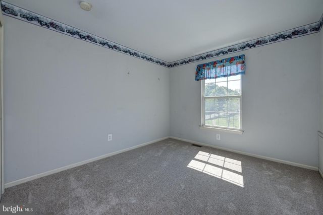 1 MALLARD DR, Mount Laurel, NJ 08054