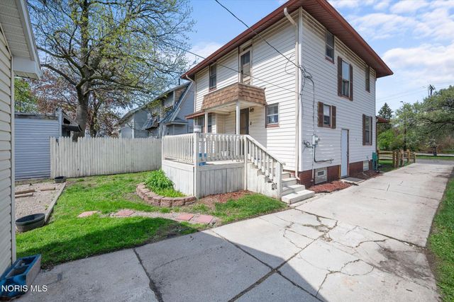 1805 Tremainsville Road, Toledo, OH 43613