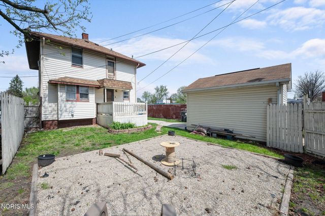 1805 Tremainsville Road, Toledo, OH 43613