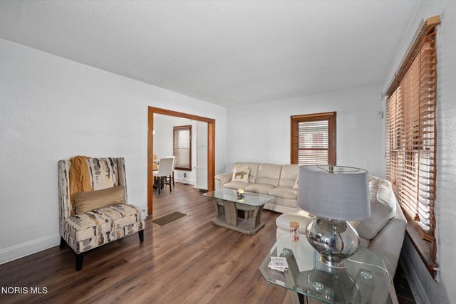 1805 Tremainsville Road, Toledo, OH 43613