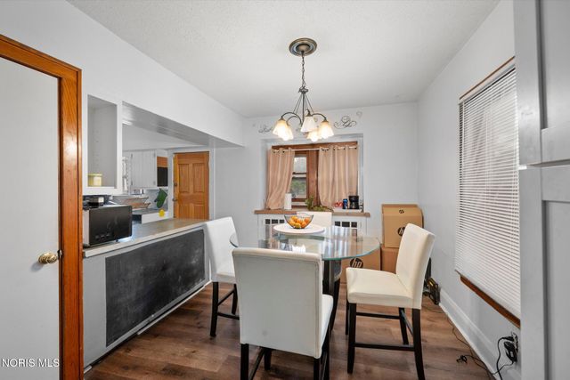 1805 Tremainsville Road, Toledo, OH 43613