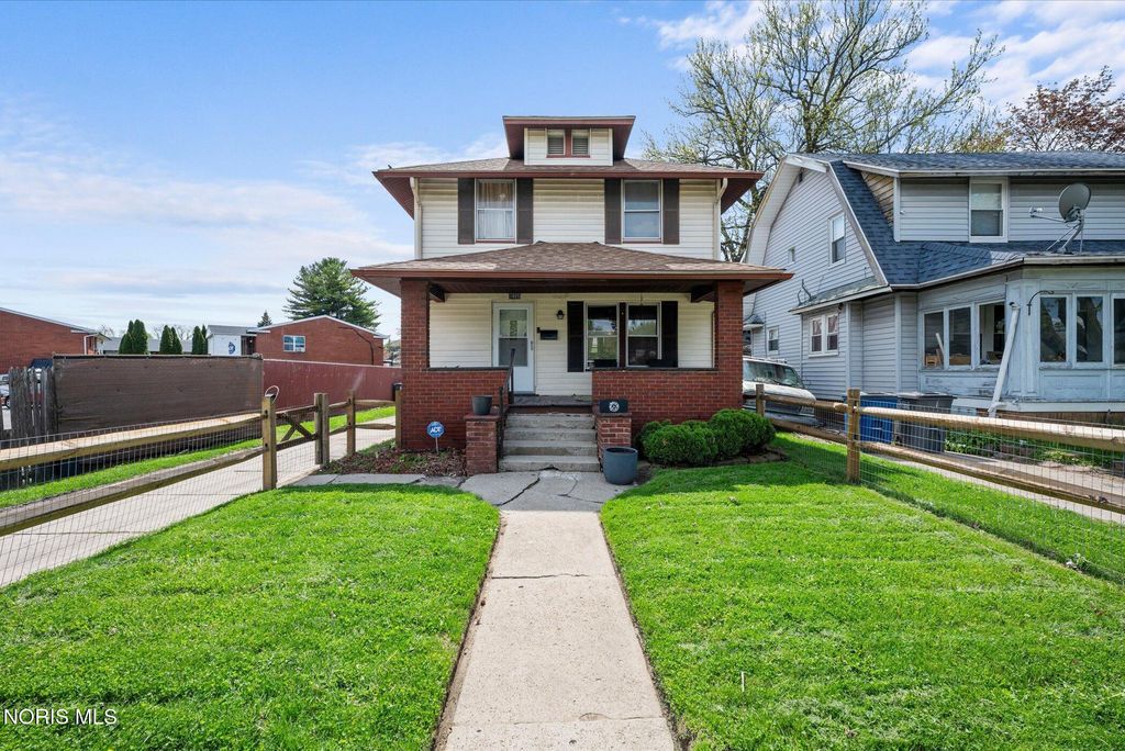 1805 Tremainsville Road, Toledo, OH 43613