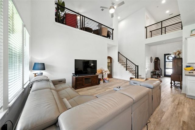 1610 Happy Valley Street, Montgomery, TX 77316