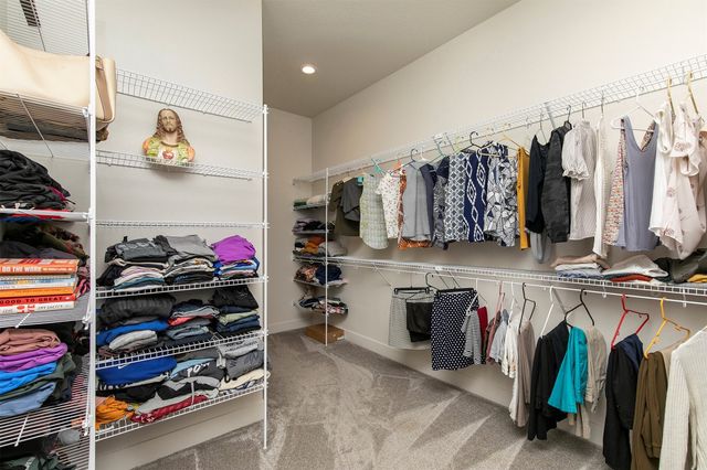 17769 Townsend Drive, Clive, IA 50325