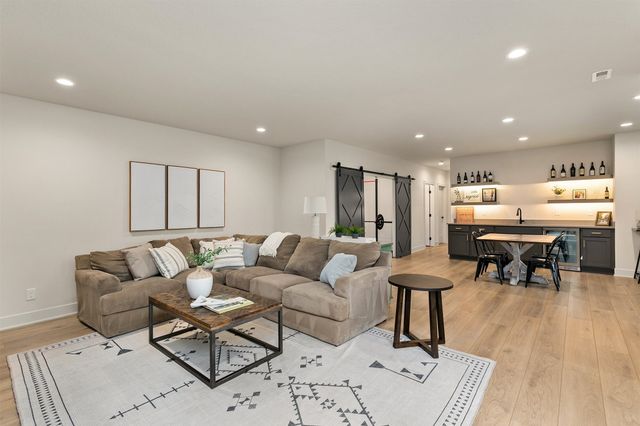 17769 Townsend Drive, Clive, IA 50325