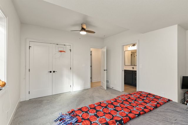 17769 Townsend Drive, Clive, IA 50325