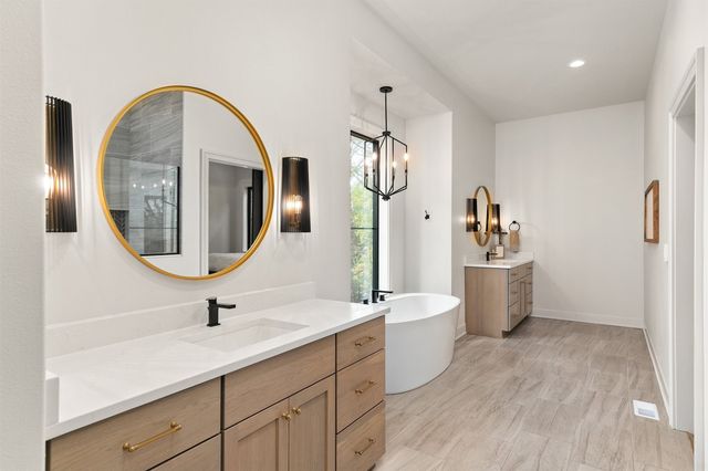 17769 Townsend Drive, Clive, IA 50325