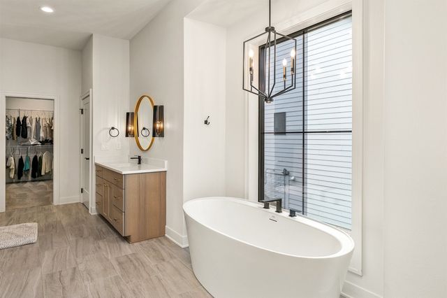 17769 Townsend Drive, Clive, IA 50325