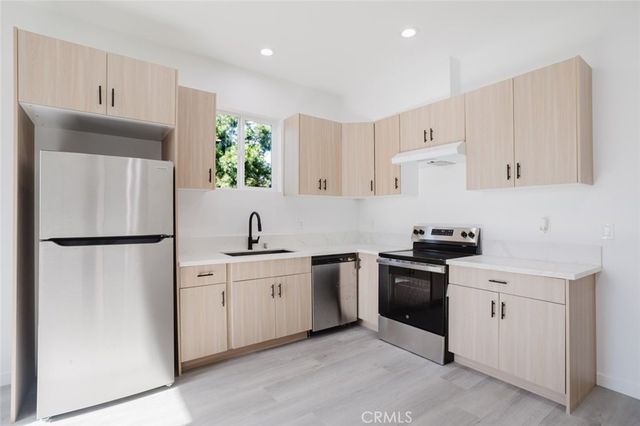 9707 Willis Avenue, North Hills, CA 91343