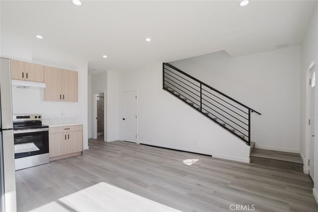 9707 Willis Avenue, North Hills, CA 91343
