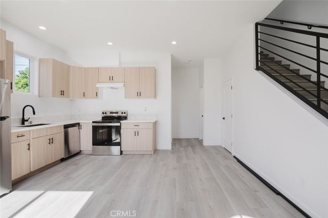 9707 Willis Avenue, North Hills, CA 91343