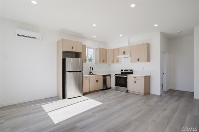 9707 Willis Avenue, North Hills, CA 91343