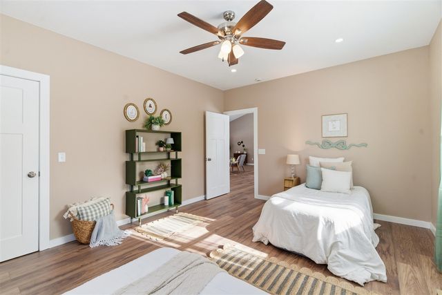 2824 E B Avenue, Plainwell, MI 49080