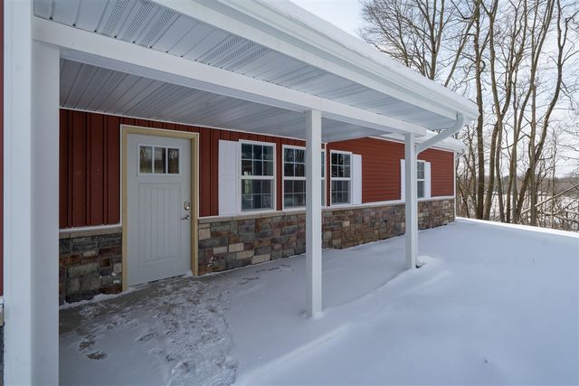 2824 E B Avenue, Plainwell, MI 49080