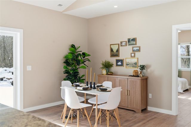 2824 E B Avenue, Plainwell, MI 49080