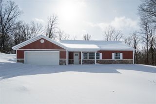 2824 E B Avenue, Plainwell, MI 49080