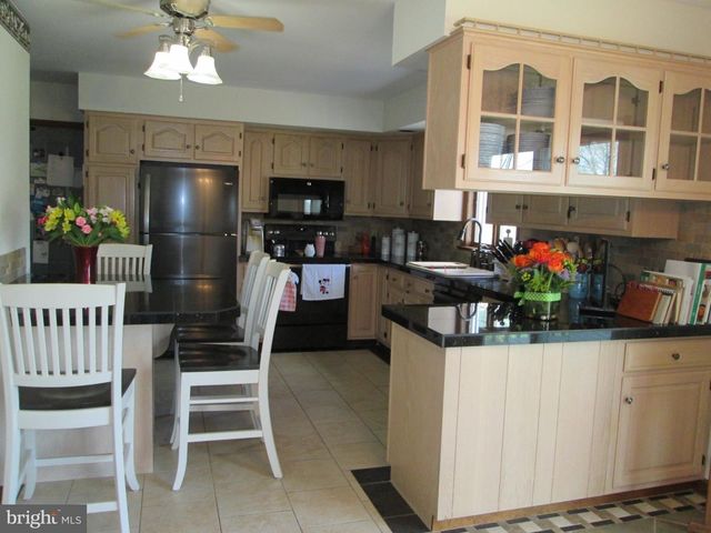113 NICKEL DR, Bechtelsville, PA 19505