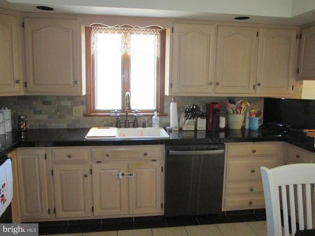 113 NICKEL DR, Bechtelsville, PA 19505