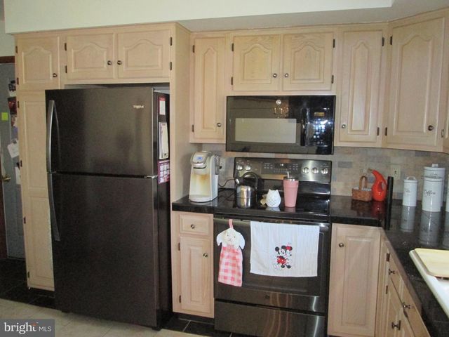 113 NICKEL DR, Bechtelsville, PA 19505