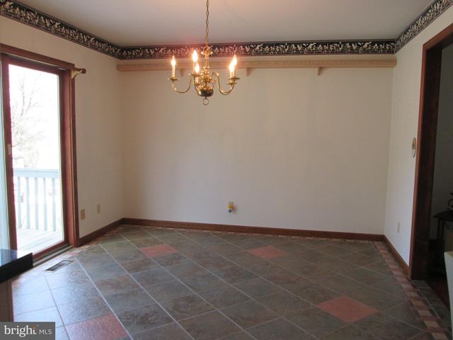 113 NICKEL DR, Bechtelsville, PA 19505