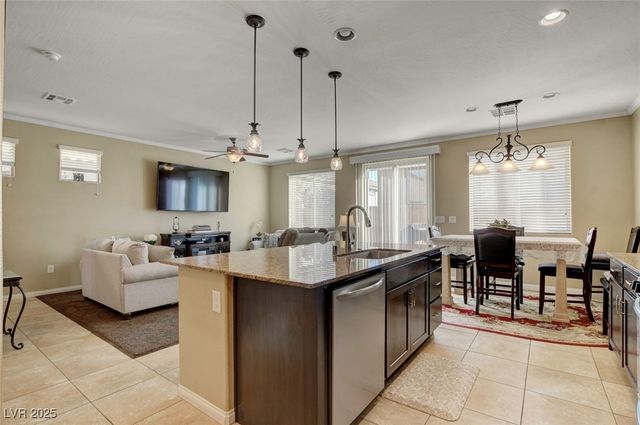 6630 Rocky Reef Street, Las Vegas, NV 89149