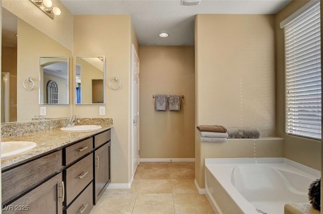 6630 Rocky Reef Street, Las Vegas, NV 89149