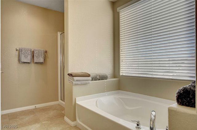 6630 Rocky Reef Street, Las Vegas, NV 89149