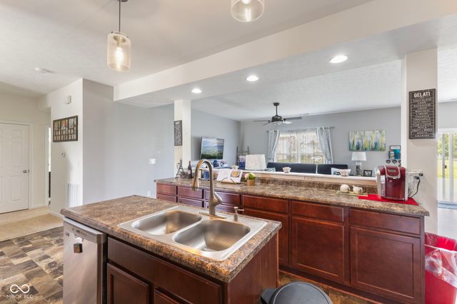 3372 Clary Blvd S Drive, Greenwood, IN 46143