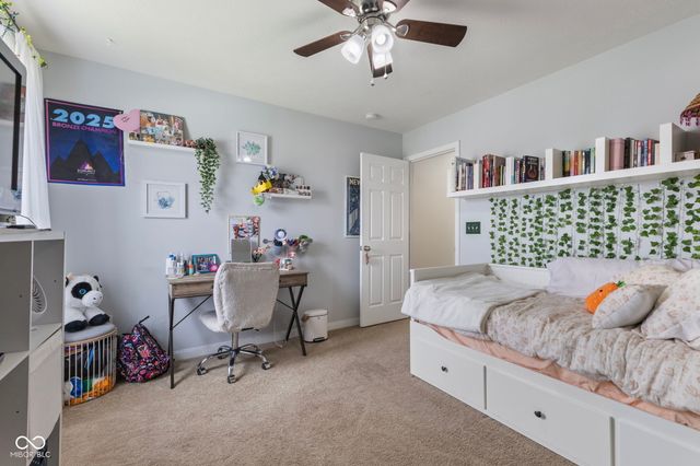 3372 Clary Blvd S Drive, Greenwood, IN 46143